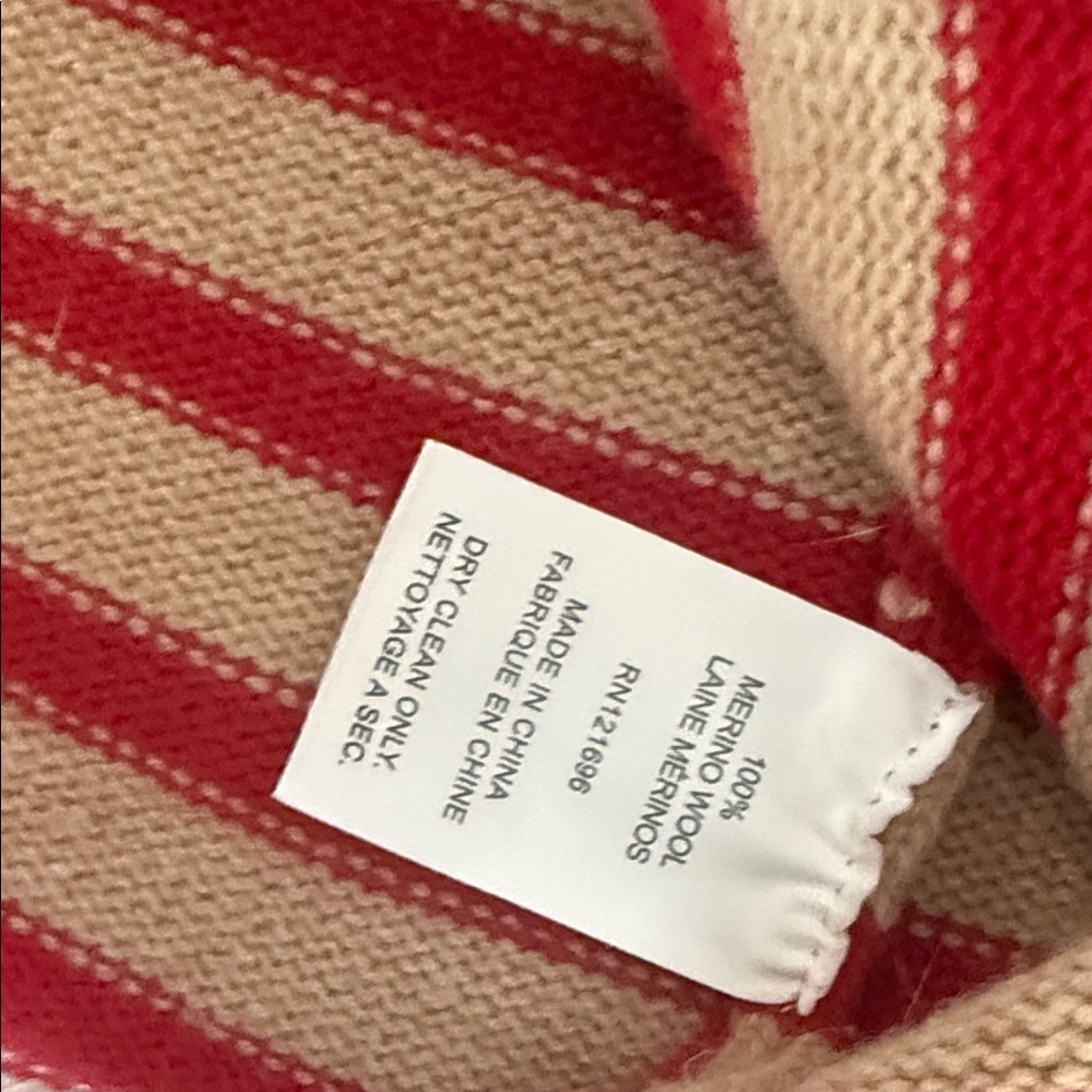 Elegant 💯 merino wool Beige and Red Striped Women's Sweater - Picture 6 of 7